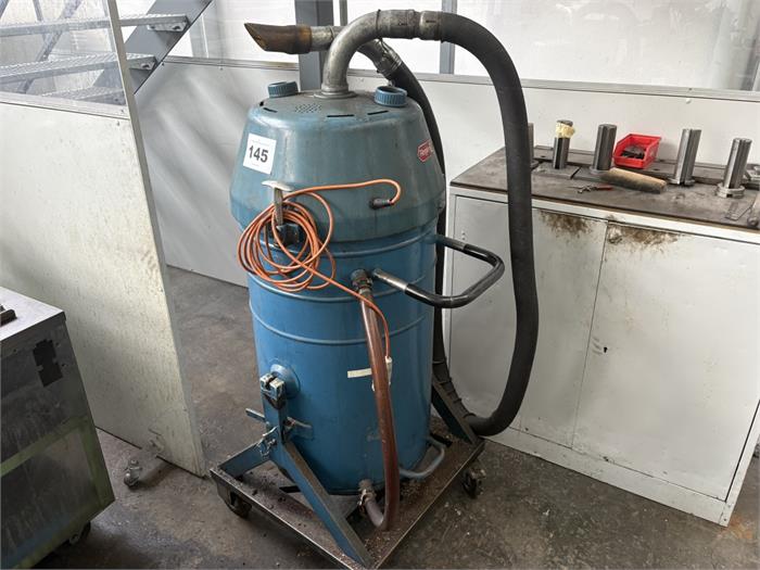 verfahrbarer Industriesauger Ringler